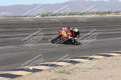 media/Jan-16-2026-CVMA Friday Practice (Fri) [[6f2bf47531]]/5-Racer 4-Trackday1/Session 2 (Bowl)/